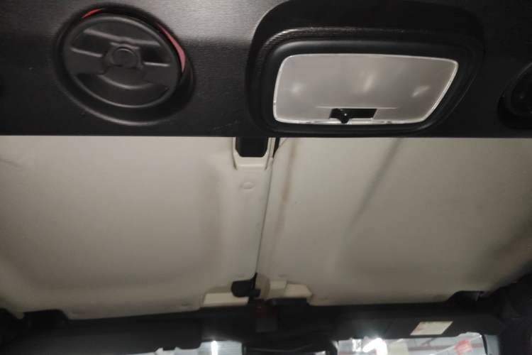 Used BAIC Off-Road BJ40 2020 2.0T Automatic Four-Wheel Drive Urban Hunter Edition Chivalrous Type Headliner