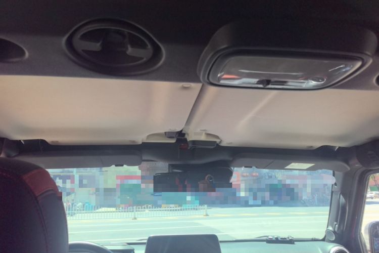 Used BAIC Off-Road BJ40 2020 2.0T Automatic Four-Wheel Drive Urban Hunter Edition Chivalrous Type Headliner