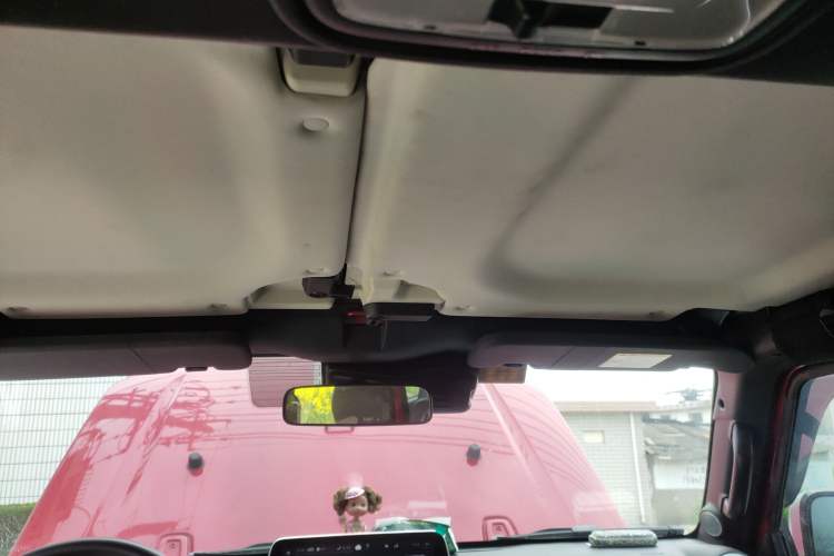 Used BAIC Off-Road BJ40 2020 2.0T Automatic Four-Wheel Drive Urban Hunter Edition Chivalrous Type Headliner