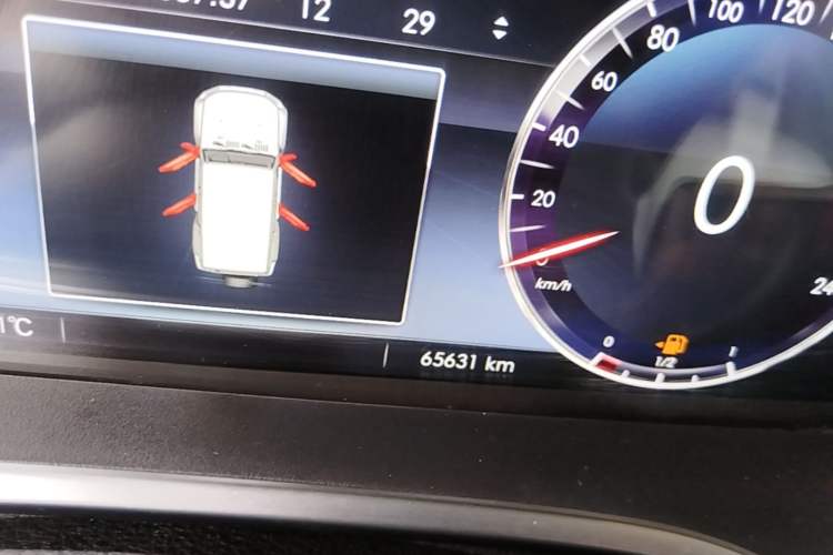 Used BAIC Off-Road BJ40 2020 2.0T Automatic Four-Wheel Drive Urban Hunter Edition Chivalrous Type Instrument Cluster