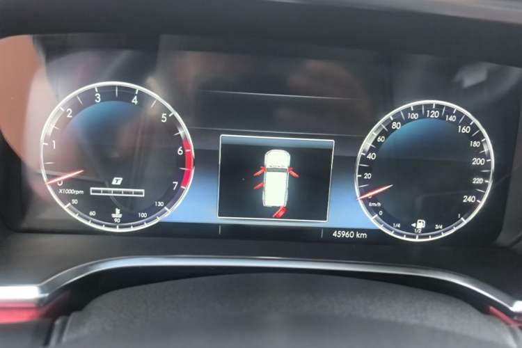 Used BAIC Off-Road BJ40 2020 2.0T Automatic Four-Wheel Drive Urban Hunter Edition Chivalrous Type Instrument Cluster