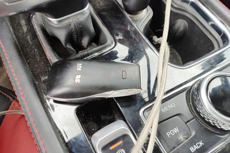 Used BAIC Off-Road BJ40 2020 2.0T Automatic Four-Wheel Drive Urban Hunter Edition Prestige Version Interior 1