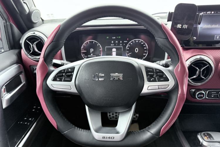 Used BAIC Off-Road BJ40 2020 2.0T Automatic Four-Wheel Drive Urban Hunter Edition Chivalrous Type Interior 3