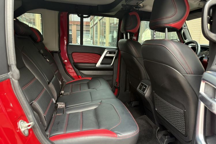 Used BAIC Off-Road BJ40 2020 2.0T Automatic Four-Wheel Drive Urban Hunter Edition Chivalrous Type Interior 3