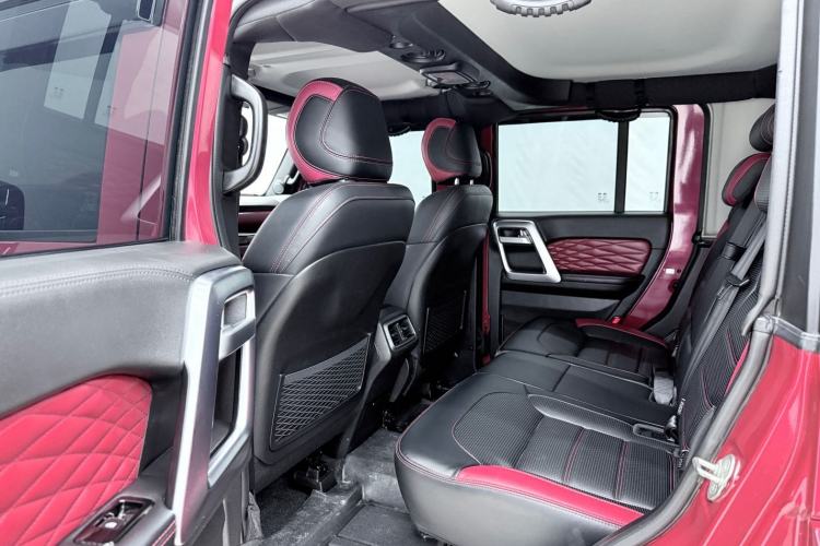 Used BAIC Off-Road BJ40 2020 2.0T Automatic Four-Wheel Drive Urban Hunter Edition Chivalrous Type Interior 4