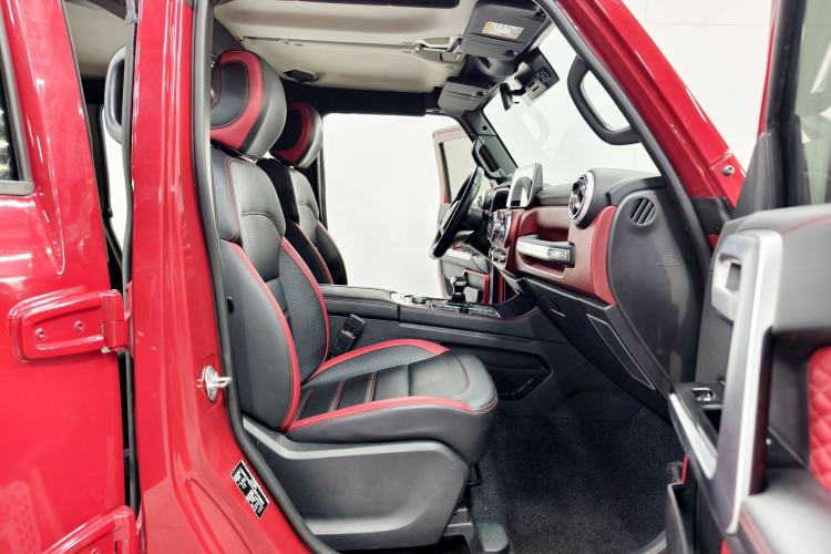 Used BAIC Off-Road BJ40 2020 2.0T Automatic Four-Wheel Drive Urban Hunter Edition Chivalrous Type Interior 4