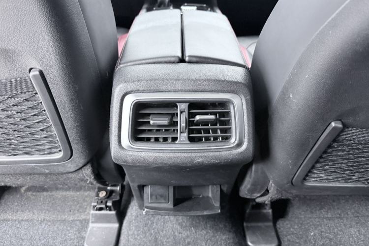 Used BAIC Off-Road BJ40 2020 2.0T Automatic Four-Wheel Drive Urban Hunter Edition Chivalrous Type Interior 6