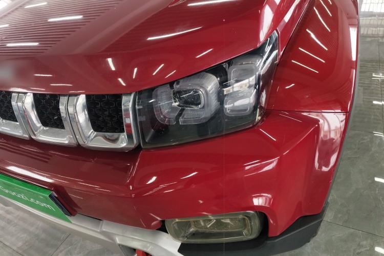 Used BAIC Off-Road BJ40 2020 2.0T Automatic Two-Wheel Drive Urban Hunter Edition Chivalrous Type Left Front Headlight