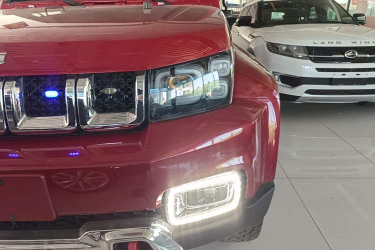 Used BAIC Off-Road BJ40 2020 2.0T Automatic Four-Wheel Drive Urban Hunter Edition Prestige Version Left Front Headlight