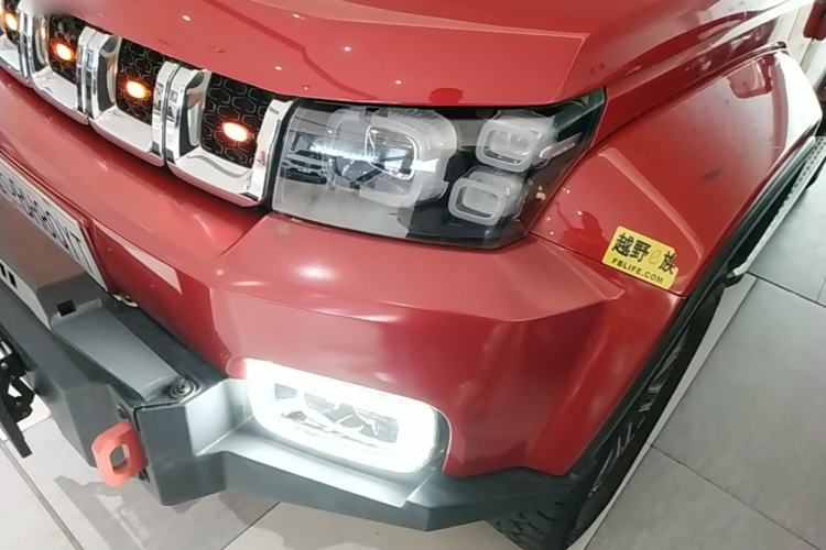 Used BAIC Off-Road BJ40 2020 2.0T Automatic Four-Wheel Drive Urban Hunter Edition Chivalrous Type Left Front Headlight