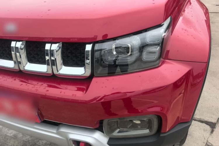 Used BAIC Off-Road BJ40 2020 2.0T Automatic Four-Wheel Drive Urban Hunter Edition Chivalrous Type Left Front Headlight