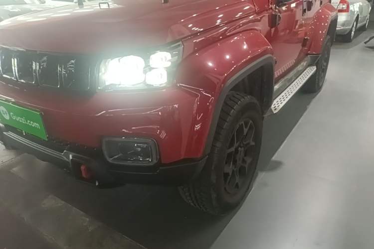 Used BAIC Off-Road BJ40 2020 2.0T Automatic Four-Wheel Drive Urban Hunter Edition Chivalrous Type Left Front Headlight