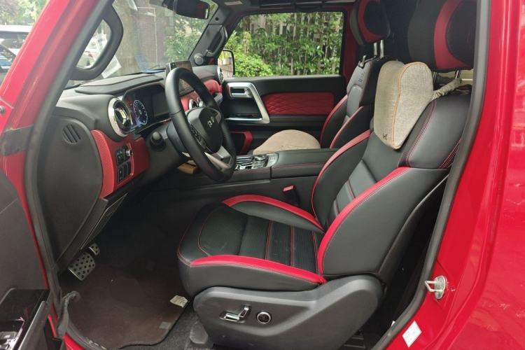 Used BAIC Off-Road BJ40 2020 2.0T Automatic Four-Wheel Drive Tribute Edition 2020 Xieke Version Left Front Seat