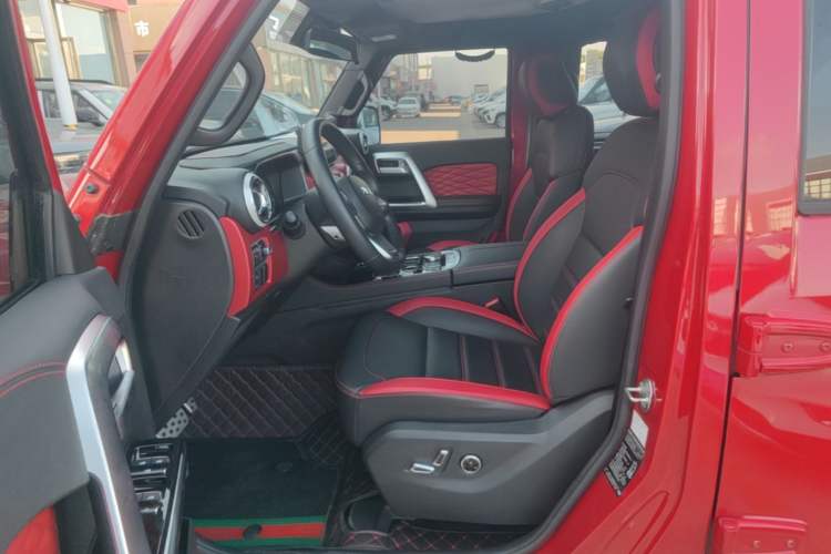 Used BAIC Off-Road BJ40 2020 2.0T Automatic Four-Wheel Drive Urban Hunter Edition Chivalrous Type Left Front Seat