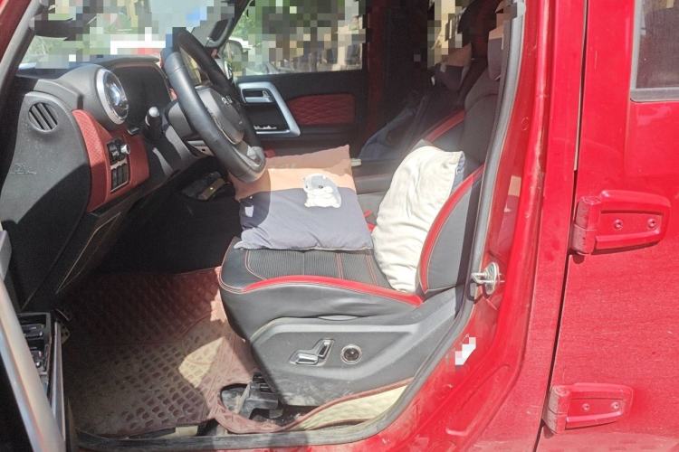 Used BAIC Off-Road BJ40 2020 2.0T Automatic Four-Wheel Drive Urban Hunter Edition Chivalrous Type Left Front Seat