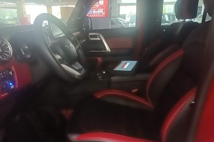 Used BAIC Off-Road BJ40 2020 2.0T Automatic Four-Wheel Drive Urban Hunter Edition Chivalrous Type Left Front Seat