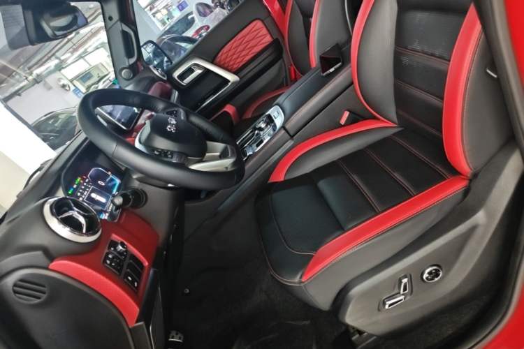 Used BAIC Off-Road BJ40 2020 2.0T Automatic Four-Wheel Drive Urban Hunter Edition Chivalrous Type Left Front Seat
