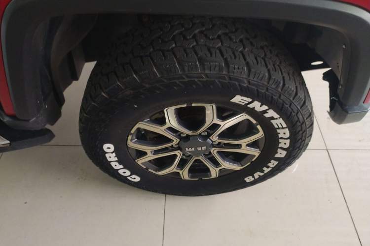 Used BAIC Off-Road BJ40 2020 2.0T Automatic Four-Wheel Drive Urban Hunter Edition Prestige Version Left Front Wheel Hub