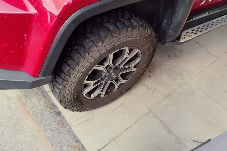 Used BAIC Off-Road BJ40 2020 2.0T Automatic Two-Wheel Drive Urban Hunter Edition Pioneer Version Left Front Wheel Hub