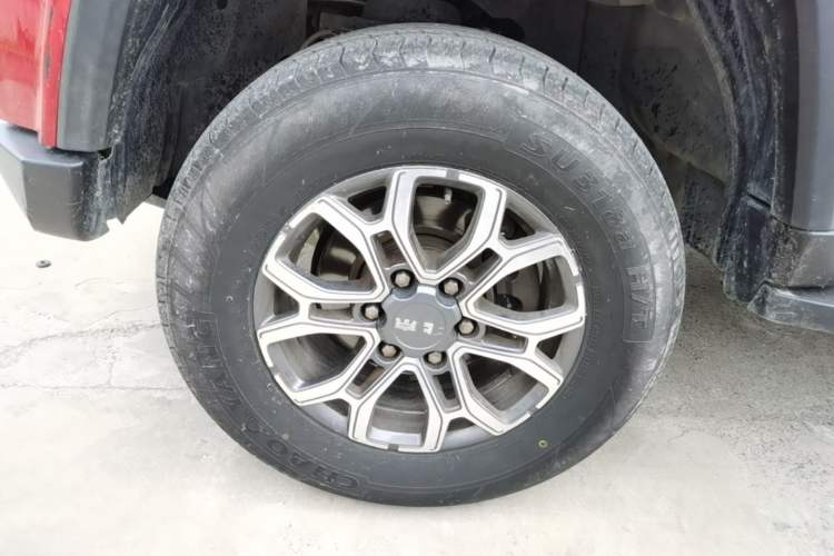 Used BAIC Off-Road BJ40 2020 2.0T Automatic Four-Wheel Drive Urban Hunter Edition Chivalrous Type Left Front Wheel Hub