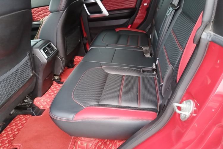 Used BAIC Off-Road BJ40 2020 2.0T Automatic Four-Wheel Drive Urban Hunter Edition Chivalrous Type Left Rear Seat
