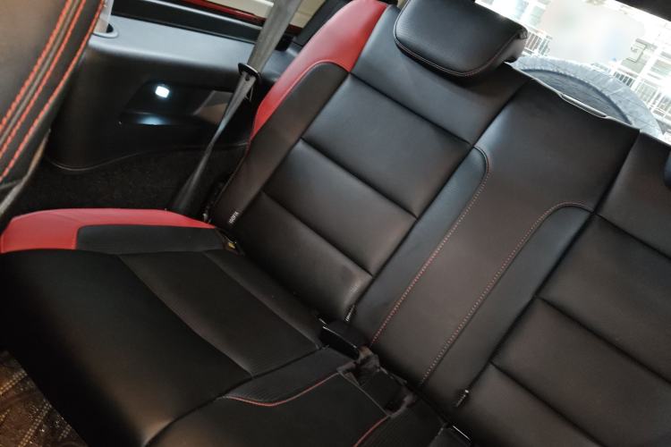 Used BAIC Off-Road BJ40 2020 2.0T Automatic Four-Wheel Drive Tribute Edition 2020 Xieke Version Left Rear Seat