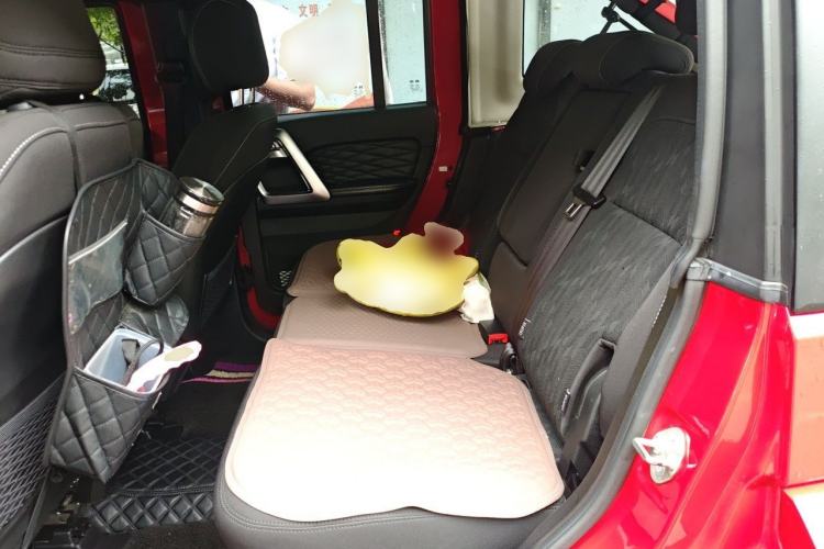 Used BAIC Off-Road BJ40 2020 2.0T Automatic Two-Wheel Drive Urban Hunter Edition Pioneer Version Left Rear Seat
