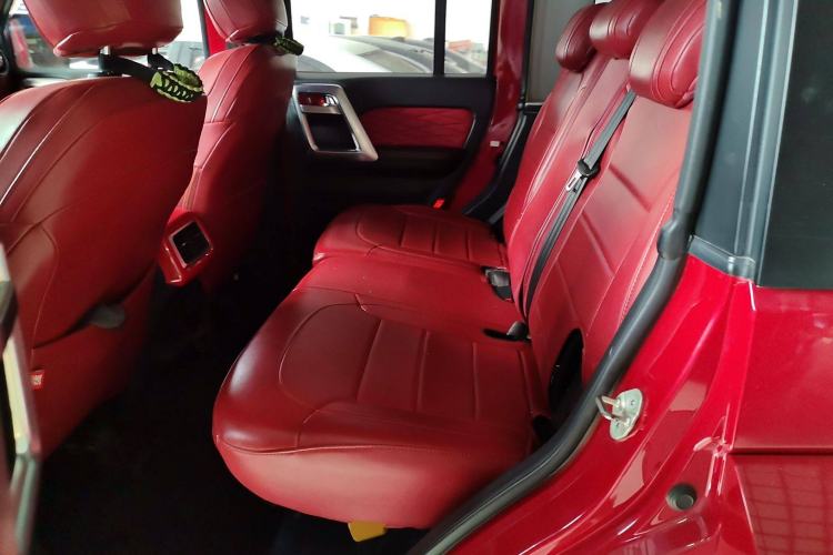 Used BAIC Off-Road BJ40 2020 2.0T Automatic Two-Wheel Drive Urban Hunter Edition Pioneer Version Left Rear Seat
