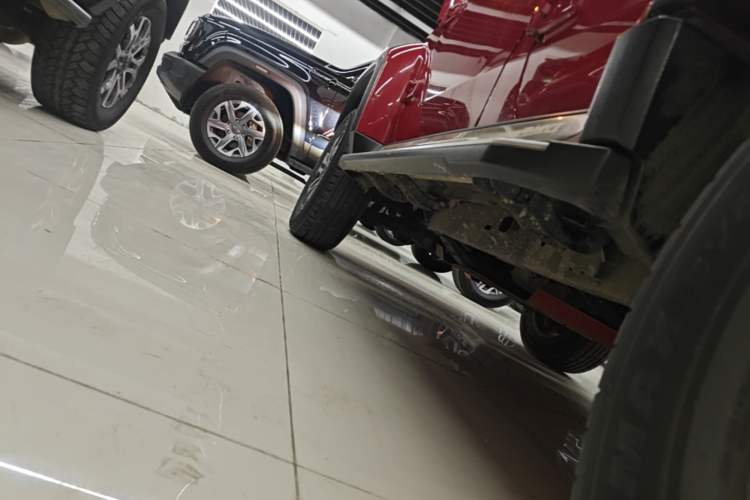 Used BAIC Off-Road BJ40 2020 2.0T Automatic Four-Wheel Drive Urban Hunter Edition Chivalrous Type Left Side Sill