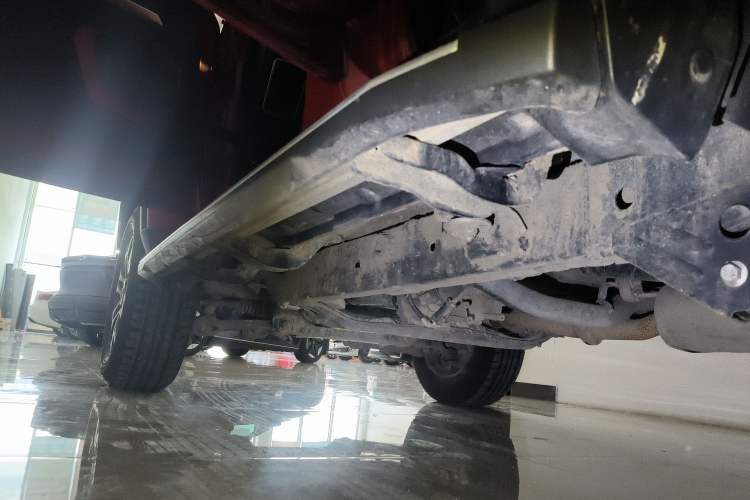 Used BAIC Off-Road BJ40 2020 2.0T Automatic Four-Wheel Drive Urban Hunter Edition Chivalrous Type Left Side Sill