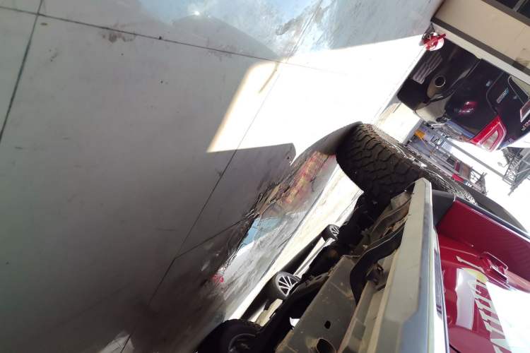 Used BAIC Off-Road BJ40 2020 2.0T Automatic Two-Wheel Drive Urban Hunter Edition Pioneer Version Left Side Sill