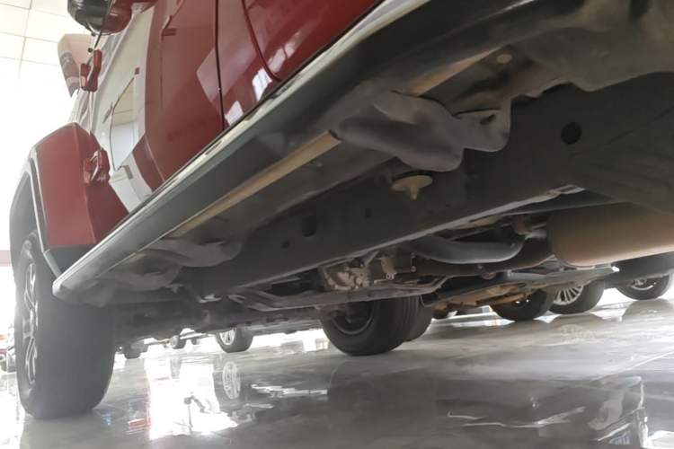 Used BAIC Off-Road BJ40 2020 2.0T Automatic Four-Wheel Drive Urban Hunter Edition Chivalrous Type Left Side Sill