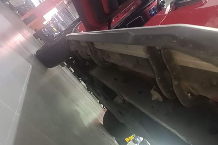 Used BAIC Off-Road BJ40 2020 2.0T Automatic Four-Wheel Drive Urban Hunter Edition Chivalrous Type Left Side Sill