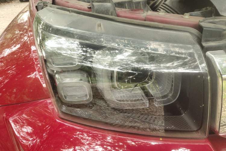Used BAIC Off-Road BJ40 2020 2.0T Automatic Four-Wheel Drive Urban Hunter Edition Chivalrous Type Right Front Headlight