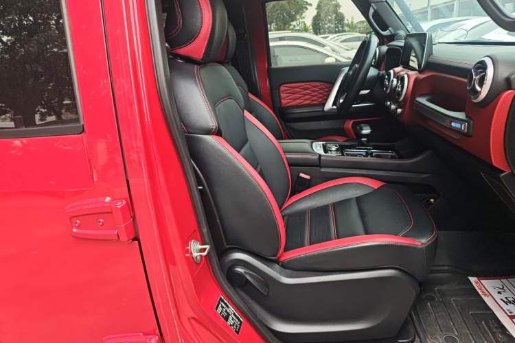 Used BAIC Off-Road BJ40 2020 2.0T Automatic Four-Wheel Drive Urban Hunter Edition Prestige Version Right Front Seat