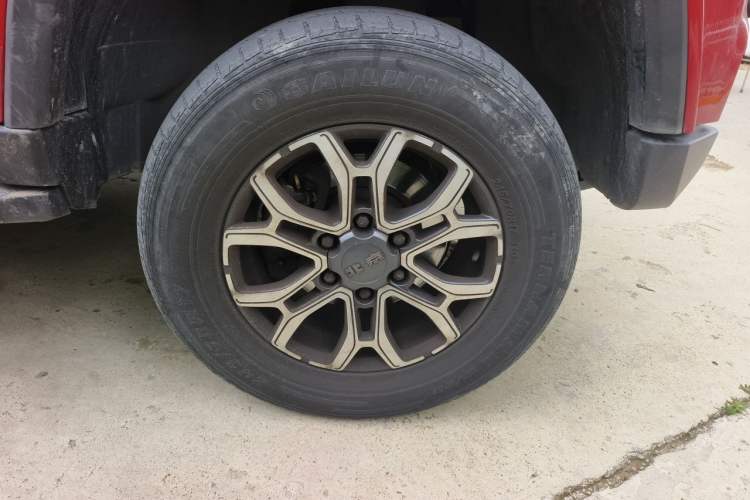 Used BAIC Off-Road BJ40 2020 2.0T Automatic Four-Wheel Drive Urban Hunter Edition Chivalrous Type Right Front Wheel Hub