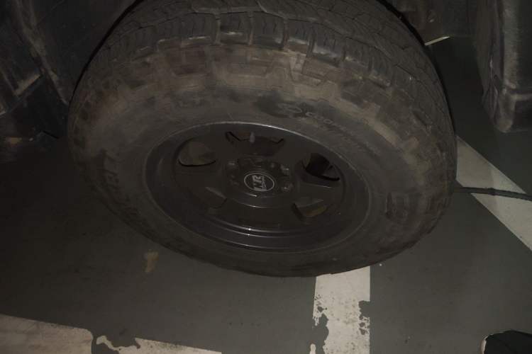 Used BAIC Off-Road BJ40 2020 2.0T Automatic Four-Wheel Drive Urban Hunter Edition Prestige Version Right Front Wheel Hub