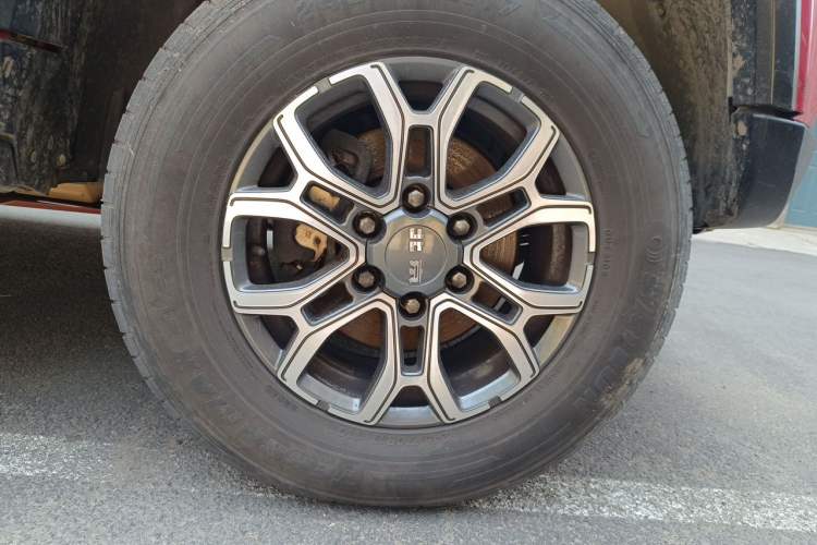 Used BAIC Off-Road BJ40 2020 2.0T Automatic Four-Wheel Drive Urban Hunter Edition Prestige Version Right Front Wheel Hub