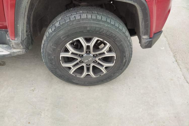 Used BAIC Off-Road BJ40 2020 2.0T Automatic Four-Wheel Drive Urban Hunter Edition Chivalrous Type Right Front Wheel Hub