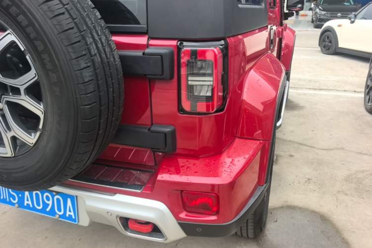 Used BAIC Off-Road BJ40 2020 2.0T Automatic Four-Wheel Drive Urban Hunter Edition Chivalrous Type Right Rear Taillight