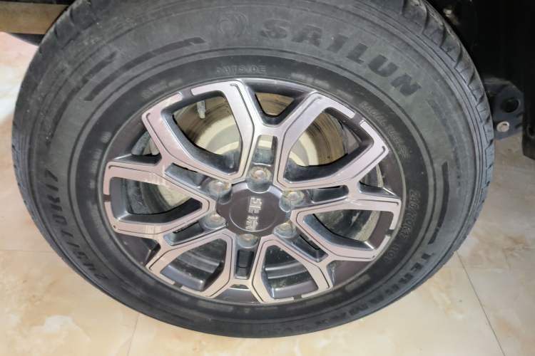 Used BAIC Off-Road BJ40 2020 2.0T Automatic Four-Wheel Drive Urban Hunter Edition Chivalrous Type Right Rear Wheel Hub
