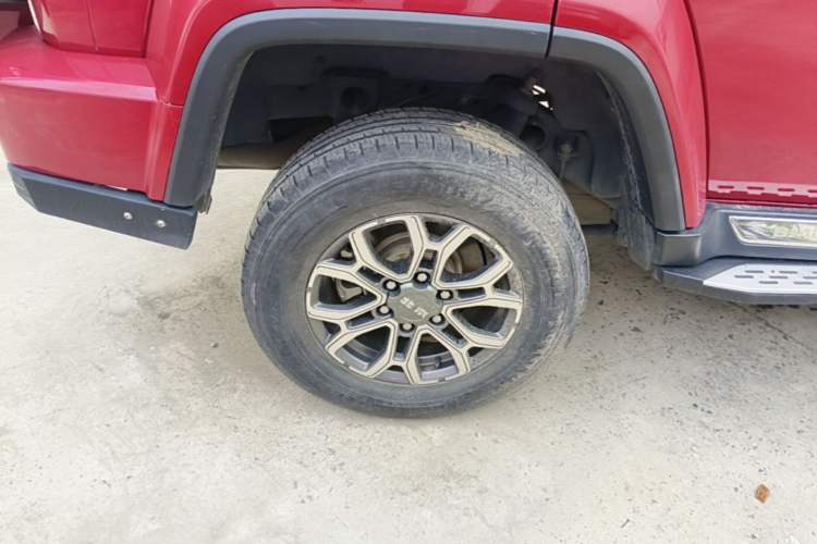 Used BAIC Off-Road BJ40 2020 2.0T Automatic Four-Wheel Drive Urban Hunter Edition Chivalrous Type Right Rear Wheel Hub