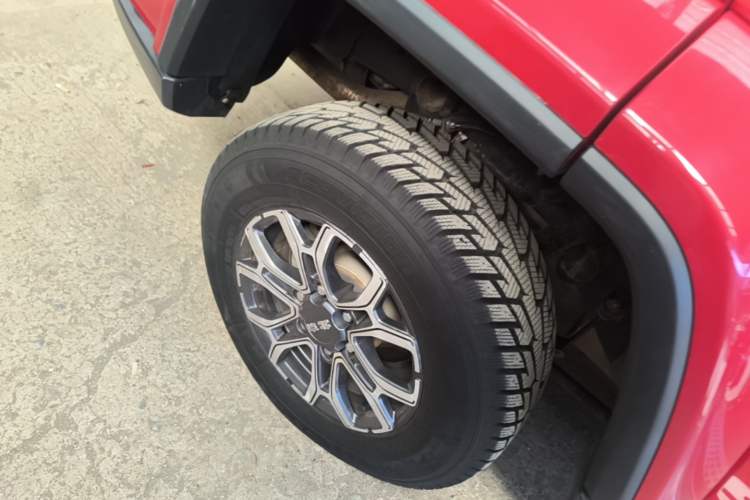 Used BAIC Off-Road BJ40 2020 2.0T Automatic Four-Wheel Drive Urban Hunter Edition Chivalrous Type Right Rear Wheel Hub