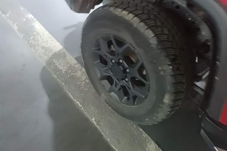 Used BAIC Off-Road BJ40 2020 2.0T Automatic Four-Wheel Drive Urban Hunter Edition Chivalrous Type Right Rear Wheel Hub