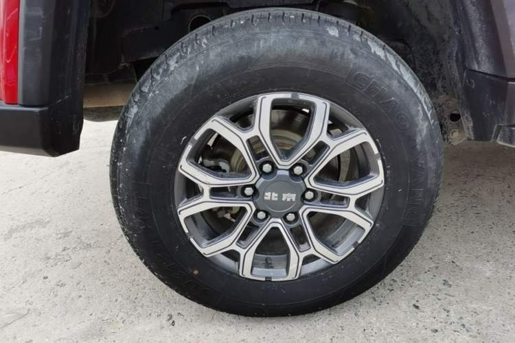 Used BAIC Off-Road BJ40 2020 2.0T Automatic Four-Wheel Drive Urban Hunter Edition Chivalrous Type Right Rear Wheel Hub