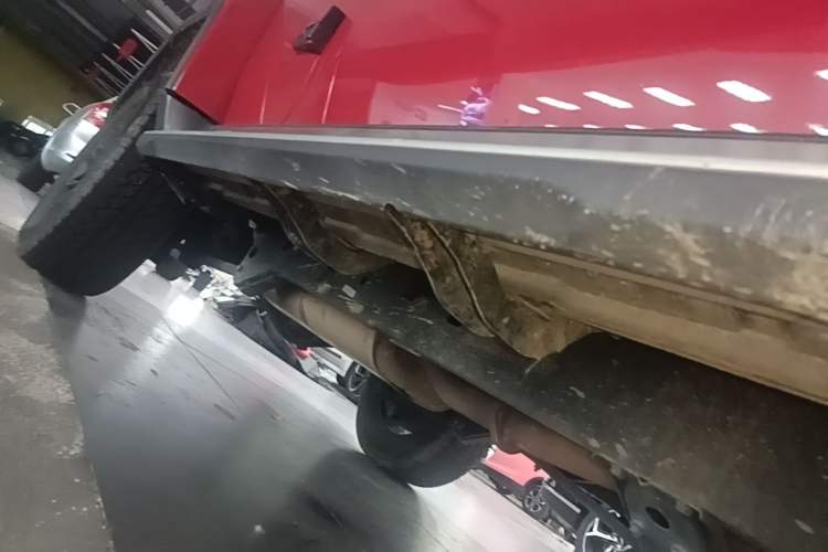 Used BAIC Off-Road BJ40 2020 2.0T Automatic Four-Wheel Drive Urban Hunter Edition Chivalrous Type Right Side Sill