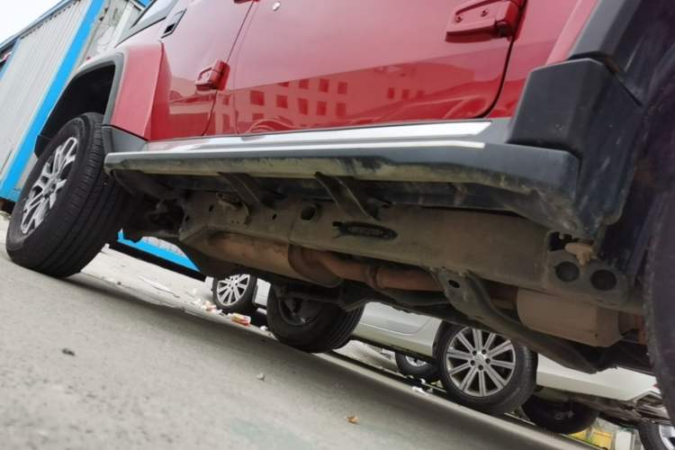 Used BAIC Off-Road BJ40 2020 2.0T Automatic Four-Wheel Drive Urban Hunter Edition Chivalrous Type Right Side Sill