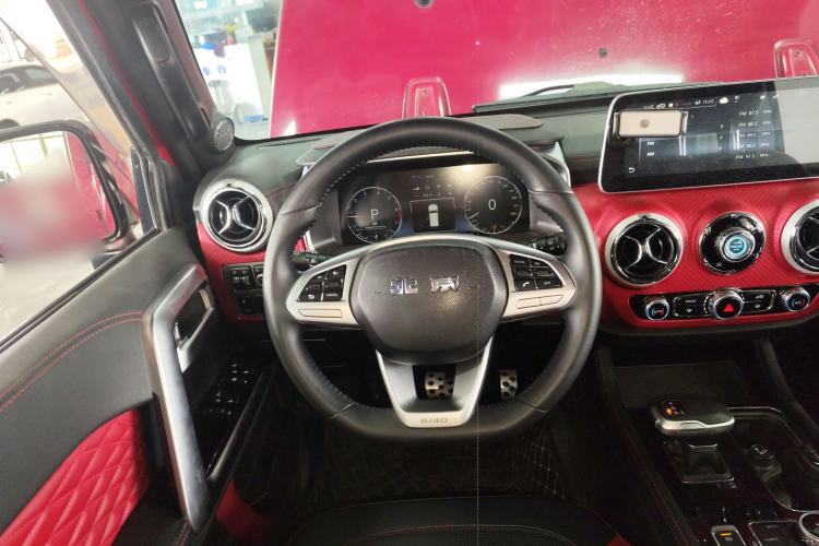Used BAIC Off-Road BJ40 2020 2.0T Automatic Two-Wheel Drive Urban Hunter Edition Chivalrous Type Steering Wheel
