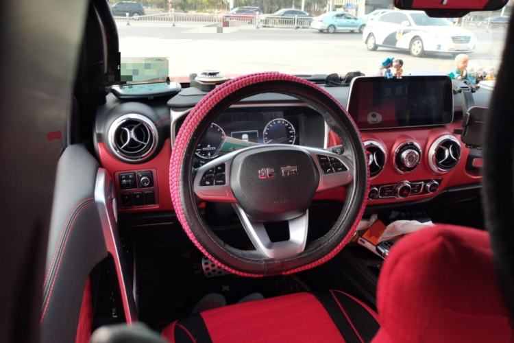 Used BAIC Off-Road BJ40 2020 2.0T Automatic Four-Wheel Drive Urban Hunter Edition Chivalrous Type Steering Wheel