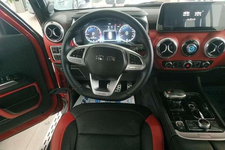 Used BAIC Off-Road BJ40 2020 2.0T Automatic Two-Wheel Drive Urban Hunter Edition Chivalrous Type Steering Wheel